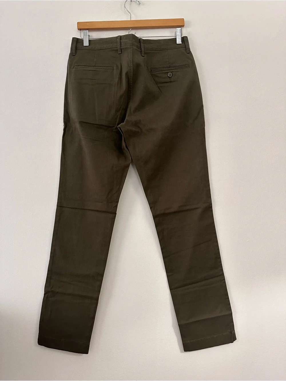NWT J. Crew Men’s 770™ Straight-fit stretch chino pant in Catskill Green 30/32